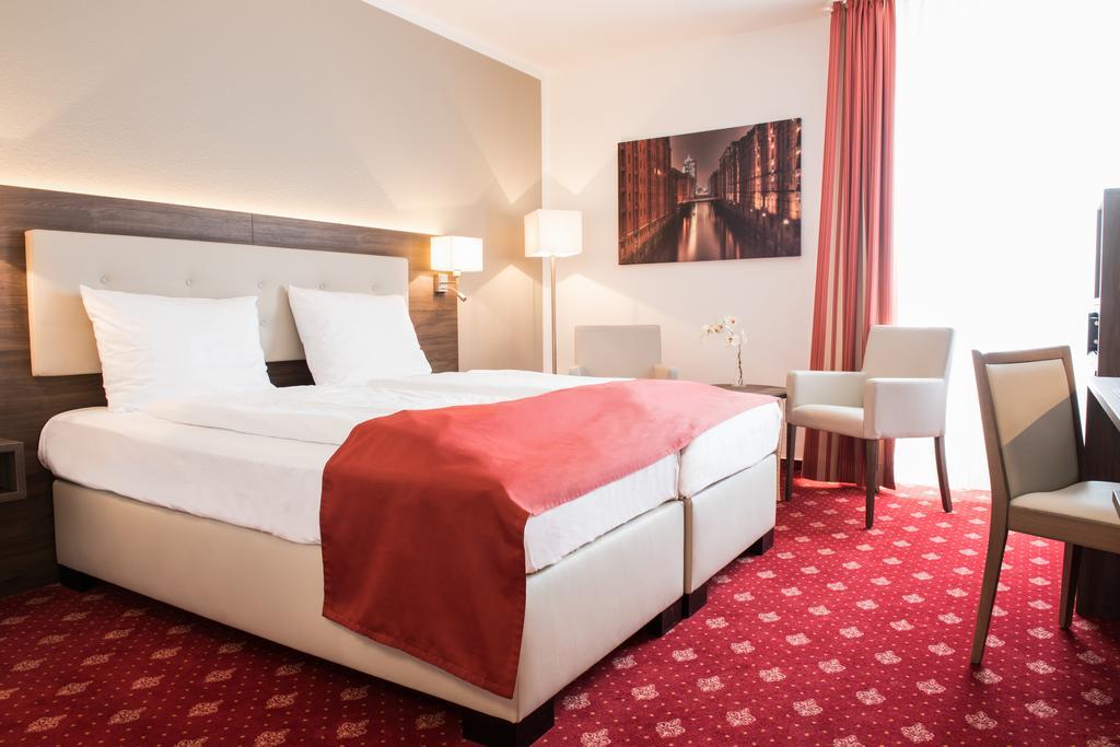 Hotel Novostar Gottingen Exterior photo